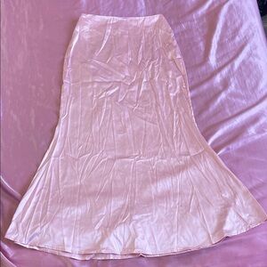 Forever 21 Pink Satin Skirt 🩷